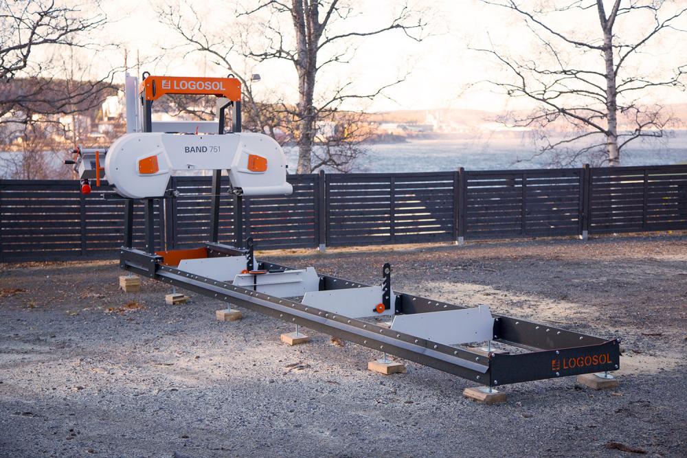 B751 Band Sawmill with 13 HP Gas Motor (Briggs & Stratton)
